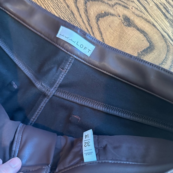 Loft faux leather pants 14 brown/burgundy - Picture 4 of 6